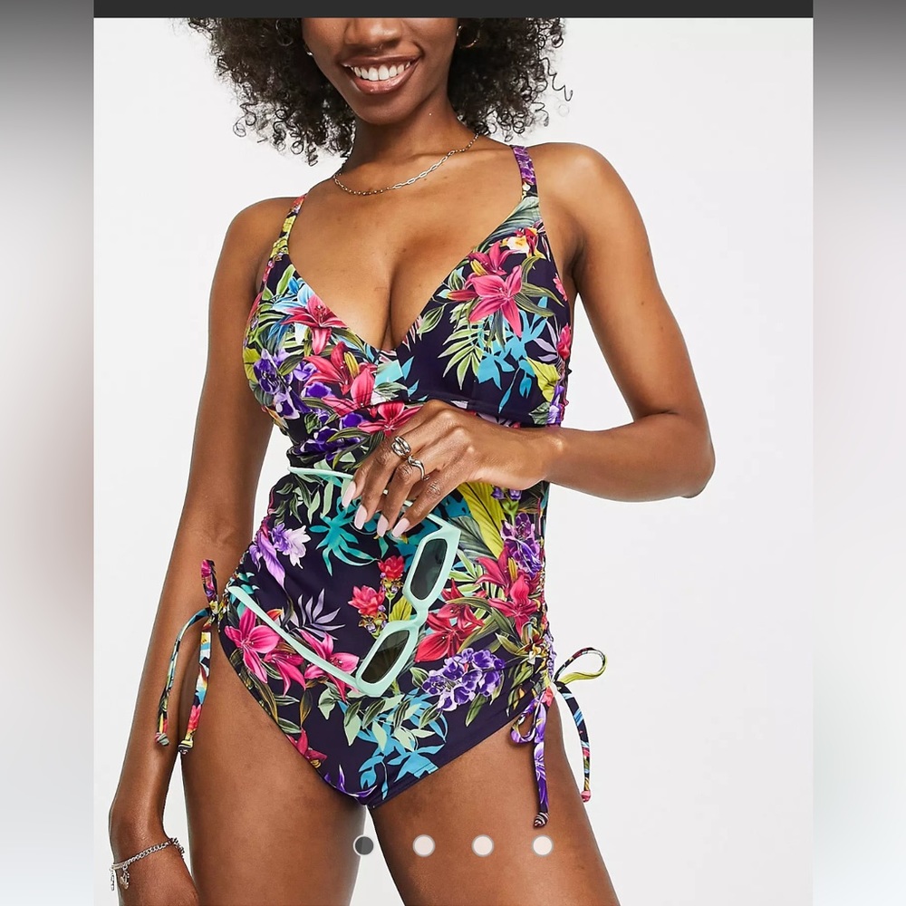 Figleaves one piece swimsuit 32E/32DD
